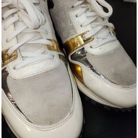 Authentic Louis Vuitton Suede Patent Calfskin Embossed Monogram Run Away Sneake - Picture 11 of 16